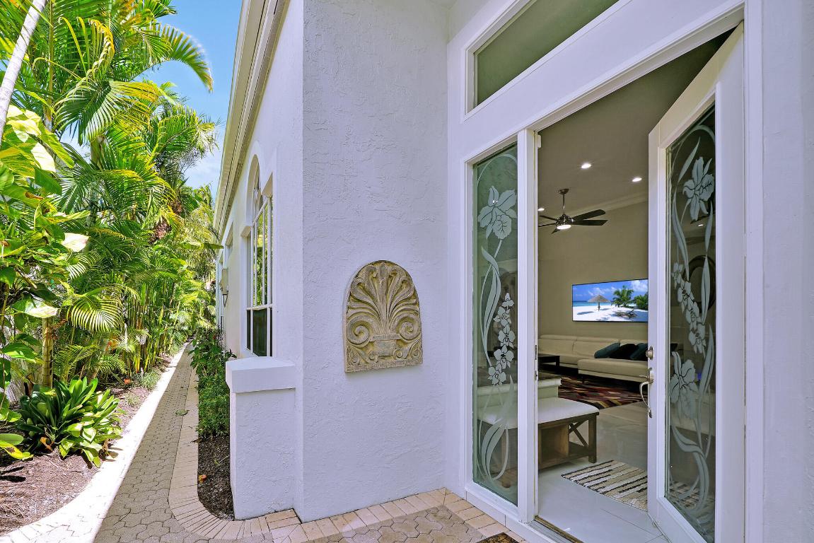 Coral Cay - Residential Lease