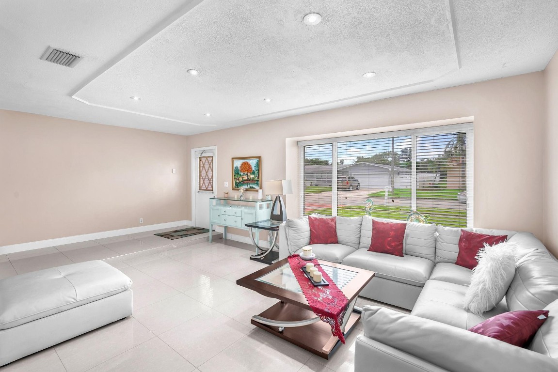 ORIOLE MARGATE SEC 6 - Residential