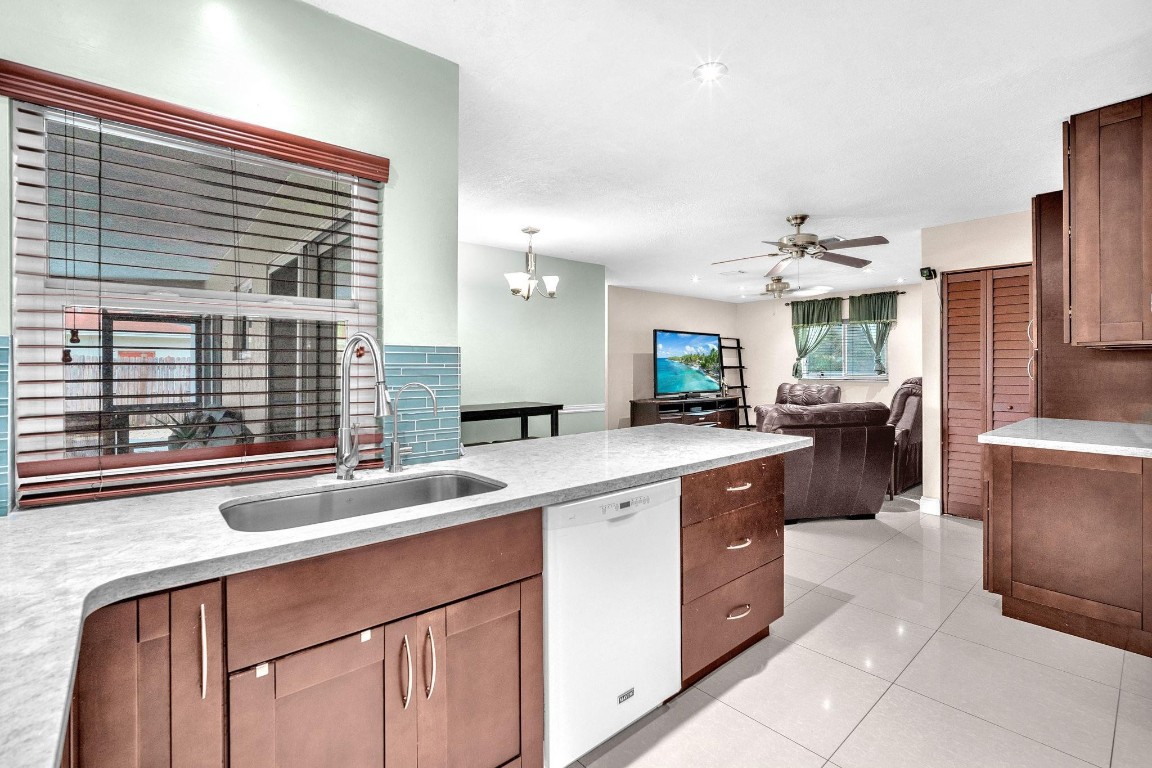 ORIOLE MARGATE SEC 6 - Residential