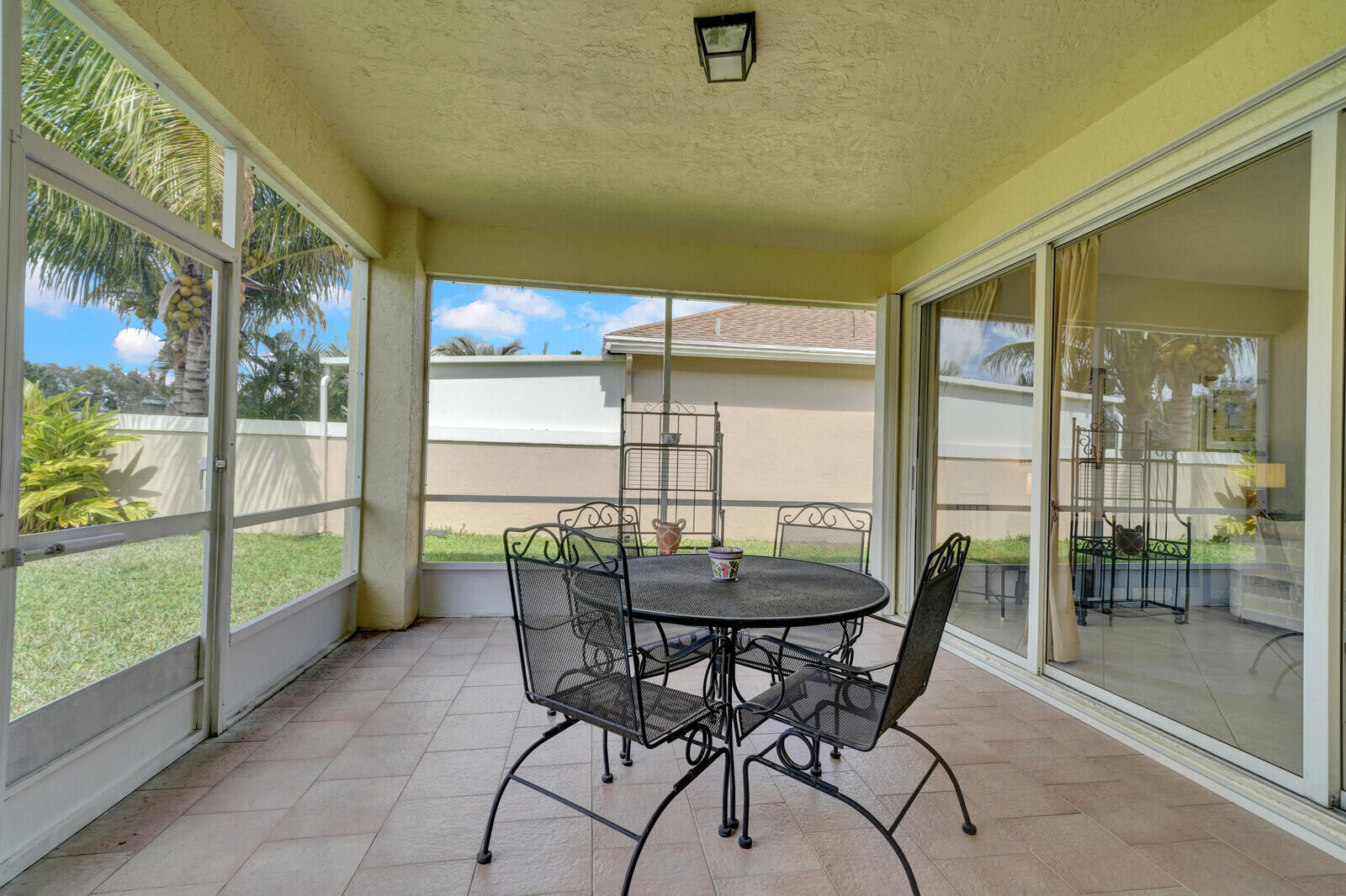 PINE RIDGE AT DELRAY BEACH - Residential