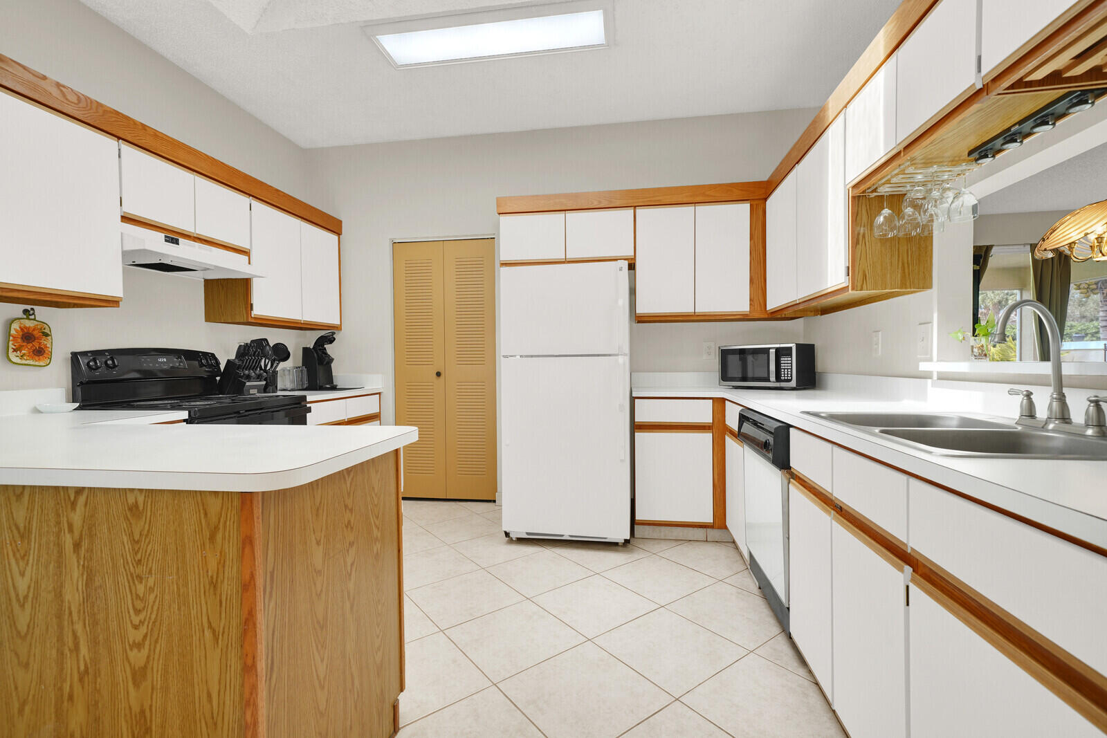 PINE RIDGE AT DELRAY BEACH - Residential