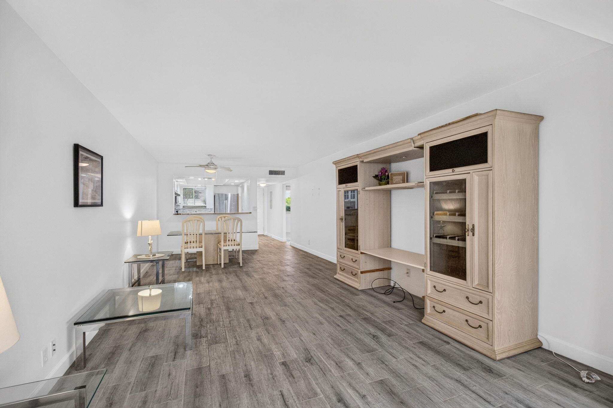 View photos, virtual tours, details... 3186 VIA POINCIANA 115