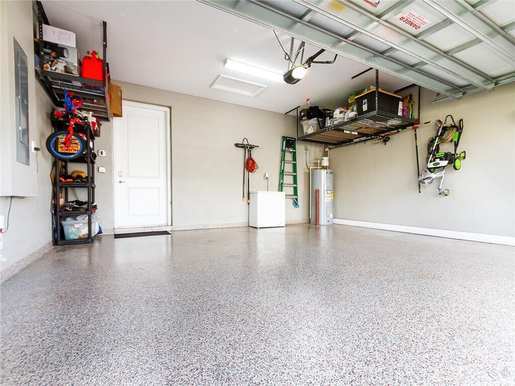 Veleiros at Crystal Lake - Residential