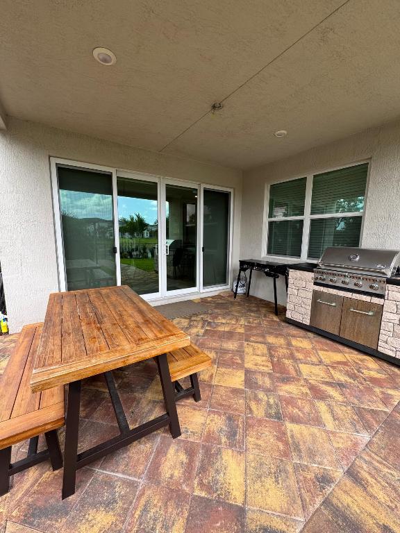 Veleiros at Crystal Lake - Residential