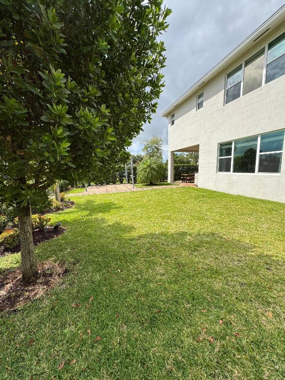 Veleiros at Crystal Lake - Residential