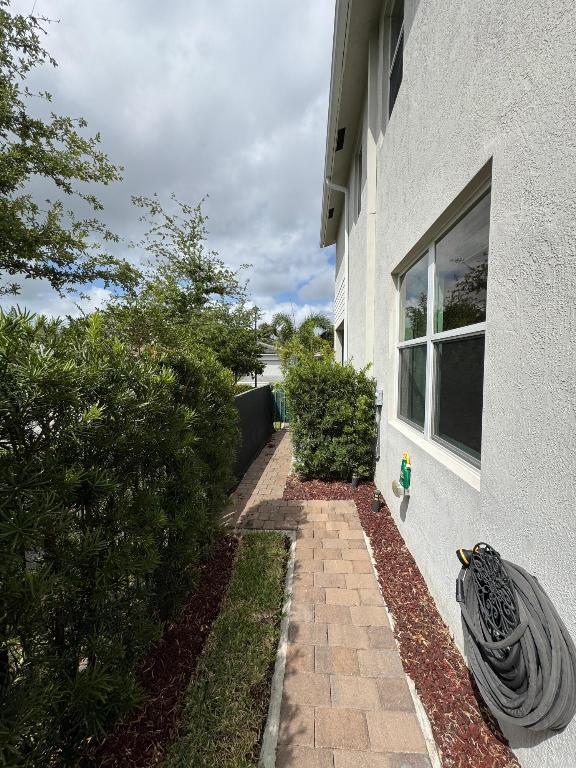 Veleiros at Crystal Lake - Residential