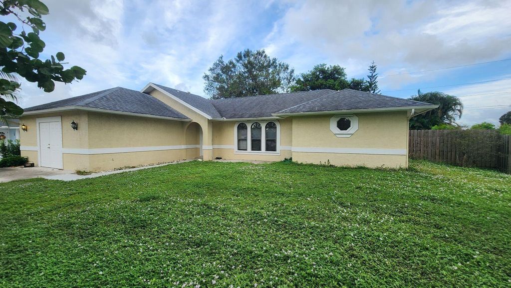 Photo of 164 SW Klee Circle, Port Saint Lucie, FL 34953 (MLS # R11035299)