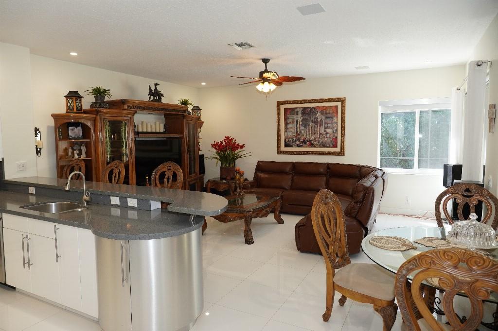 HEFTLER HOMES AT PEMBROKE - Residential