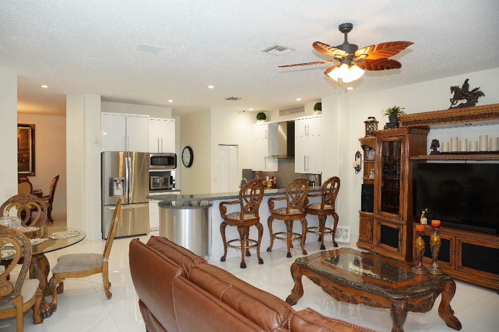 HEFTLER HOMES AT PEMBROKE - Residential