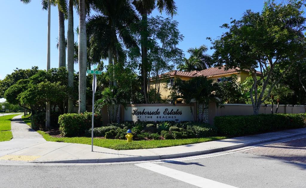 HEFTLER HOMES AT PEMBROKE - Residential