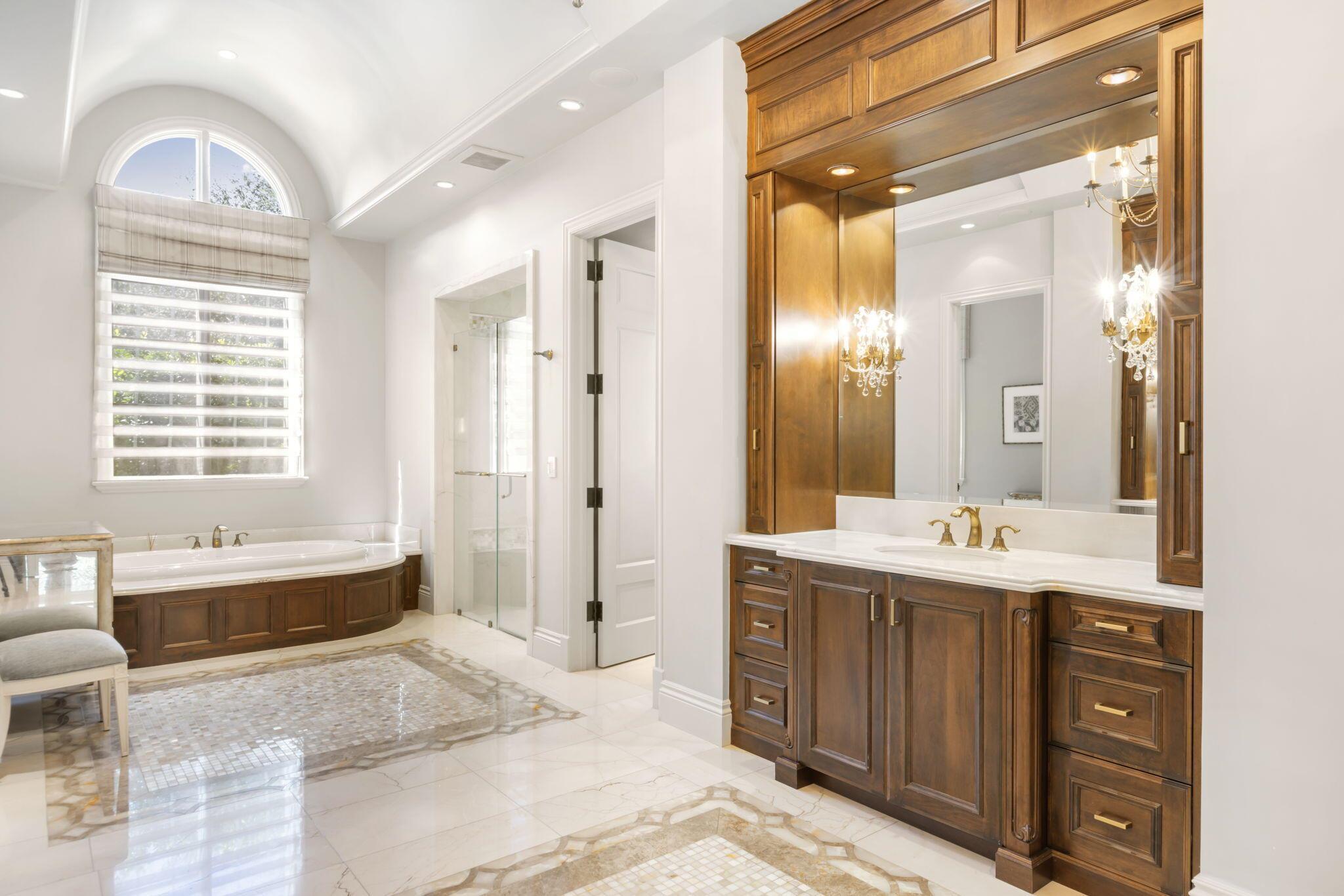 BEARS CLUB - Residential