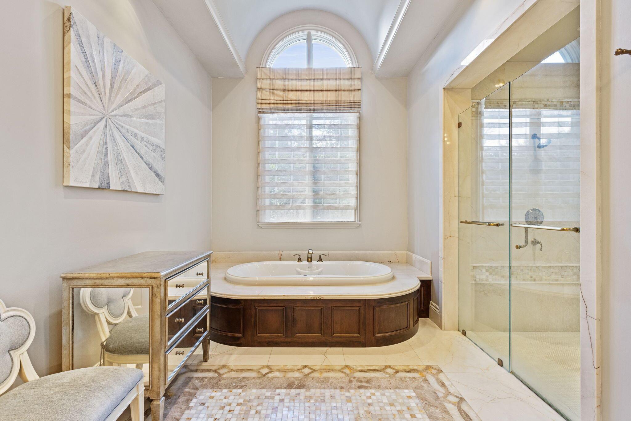 BEARS CLUB - Residential