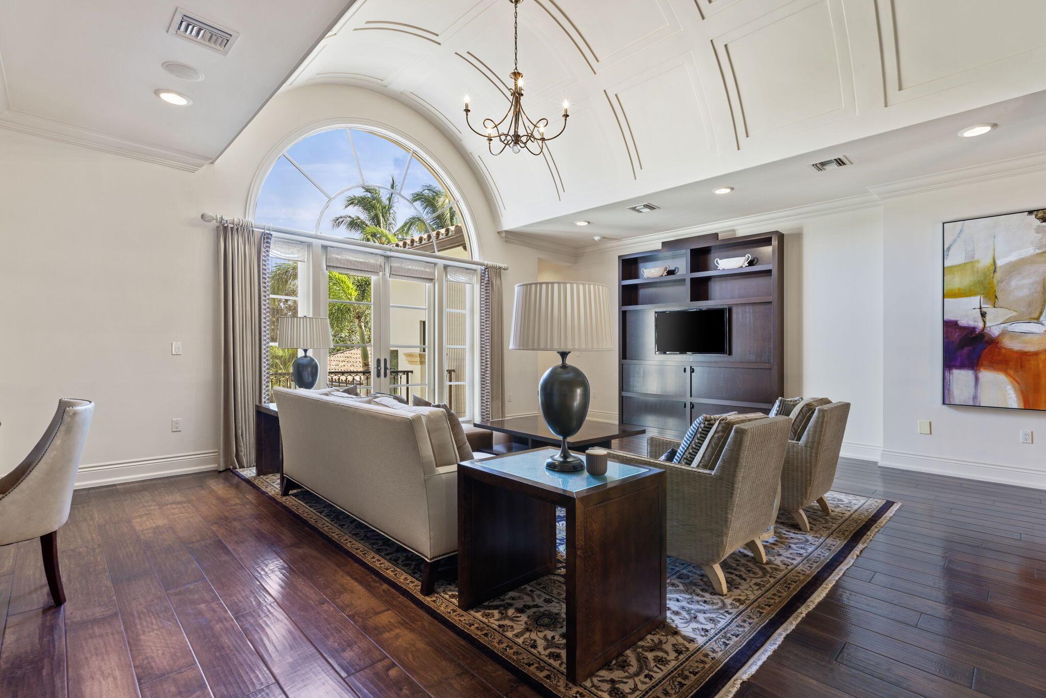 BEARS CLUB - Residential