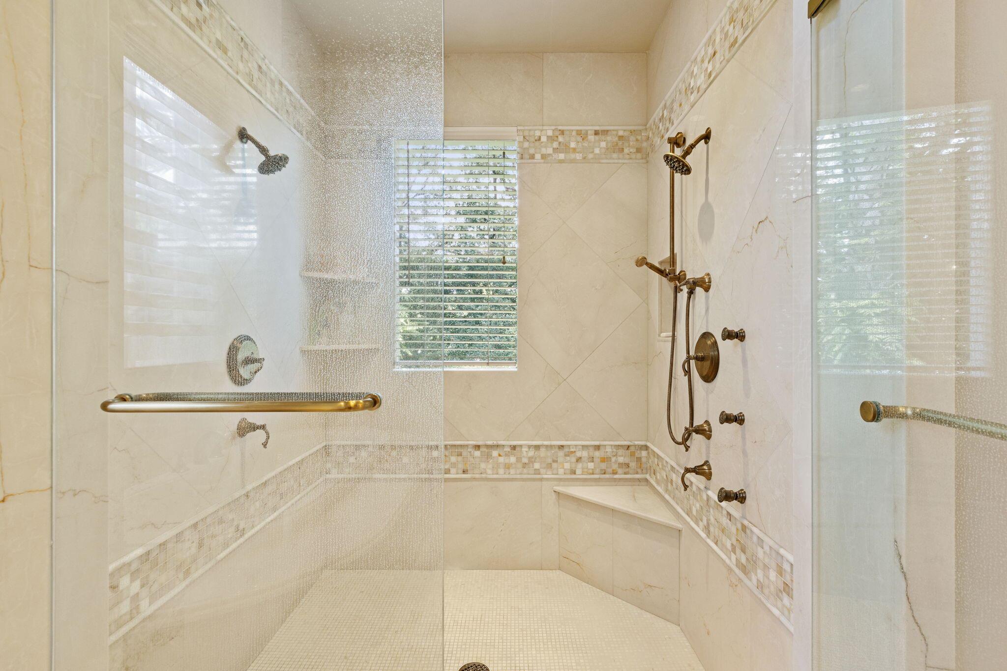 BEARS CLUB - Residential