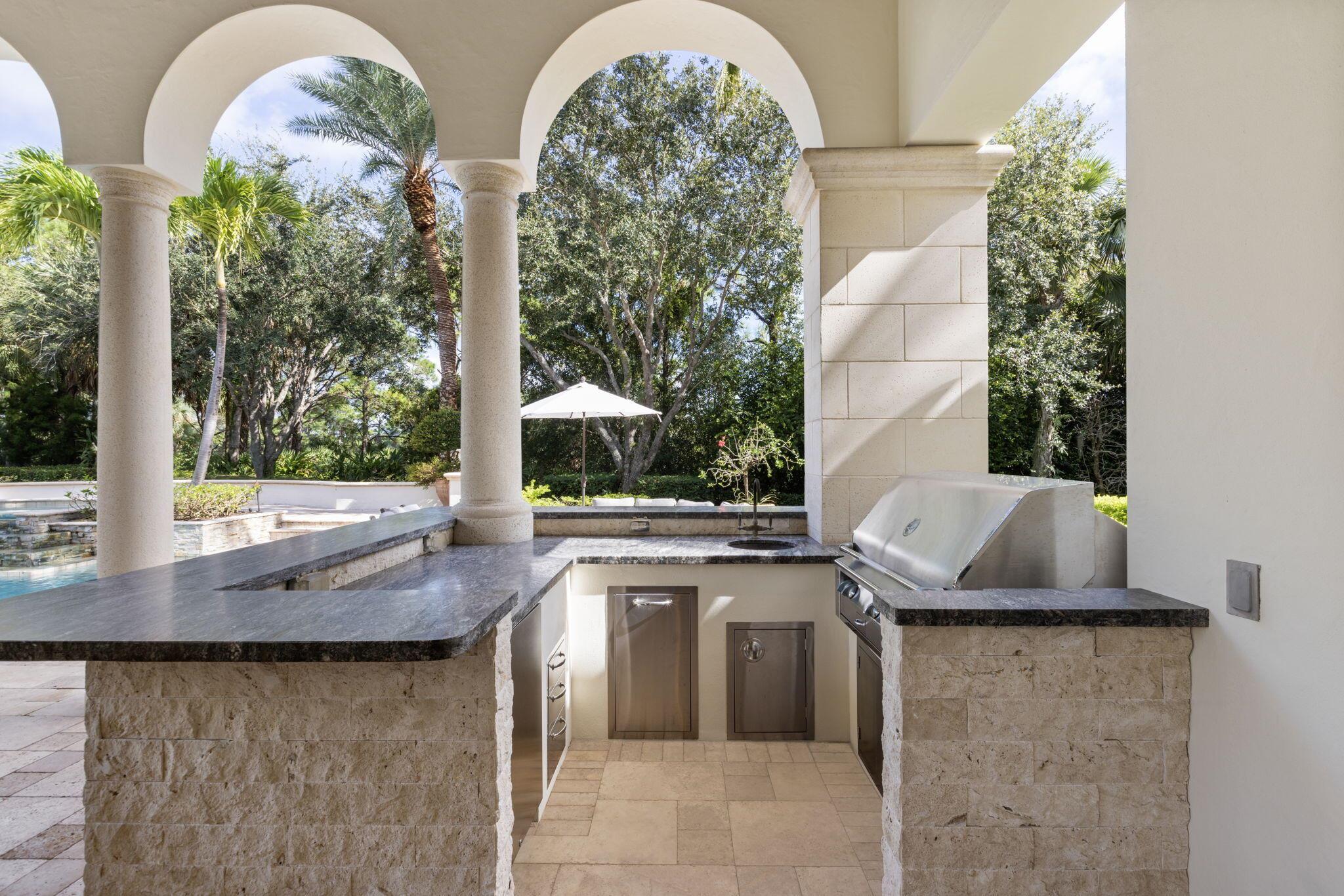 BEARS CLUB - Residential