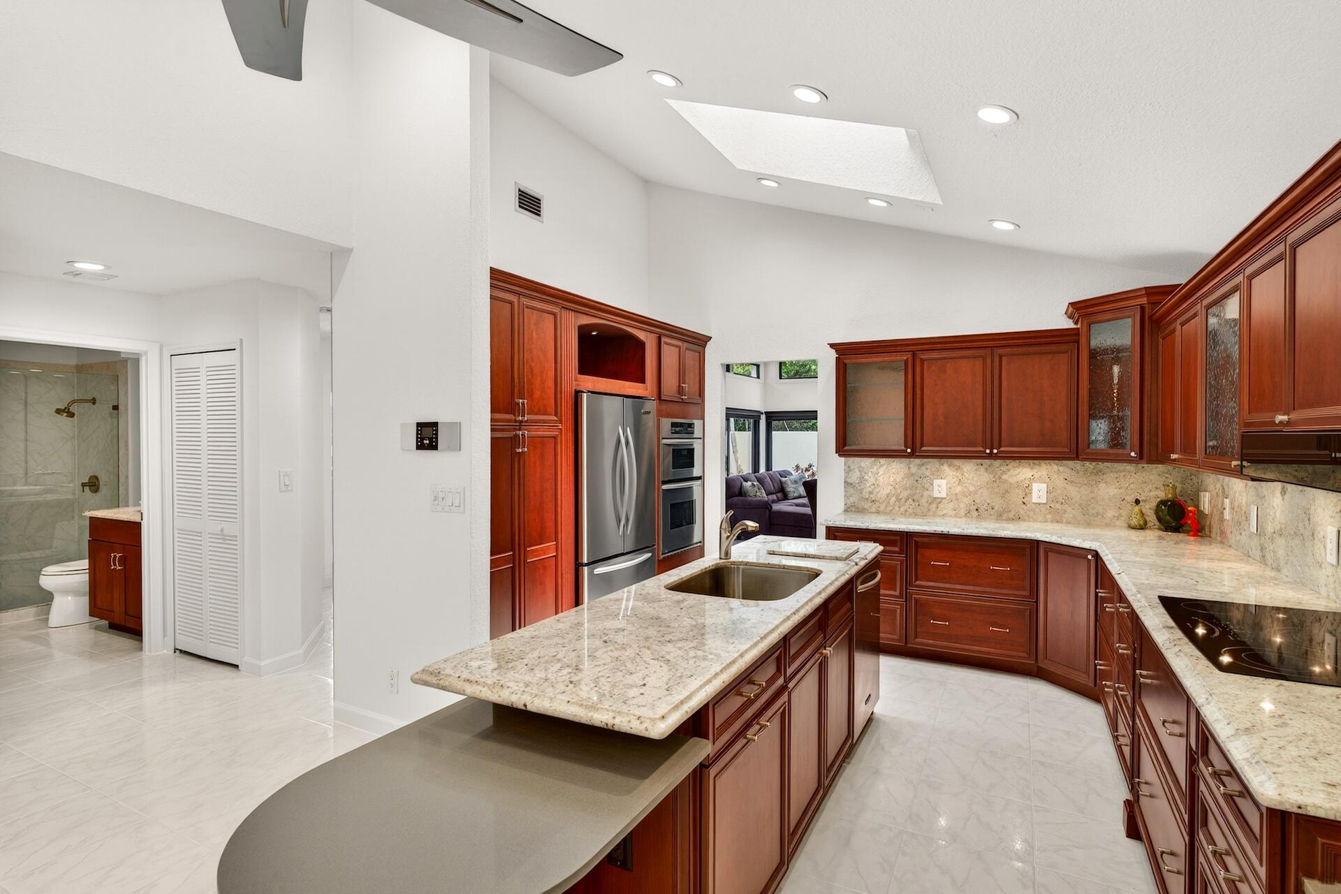 TOWN PLACE CLUB VILLAS - Residential