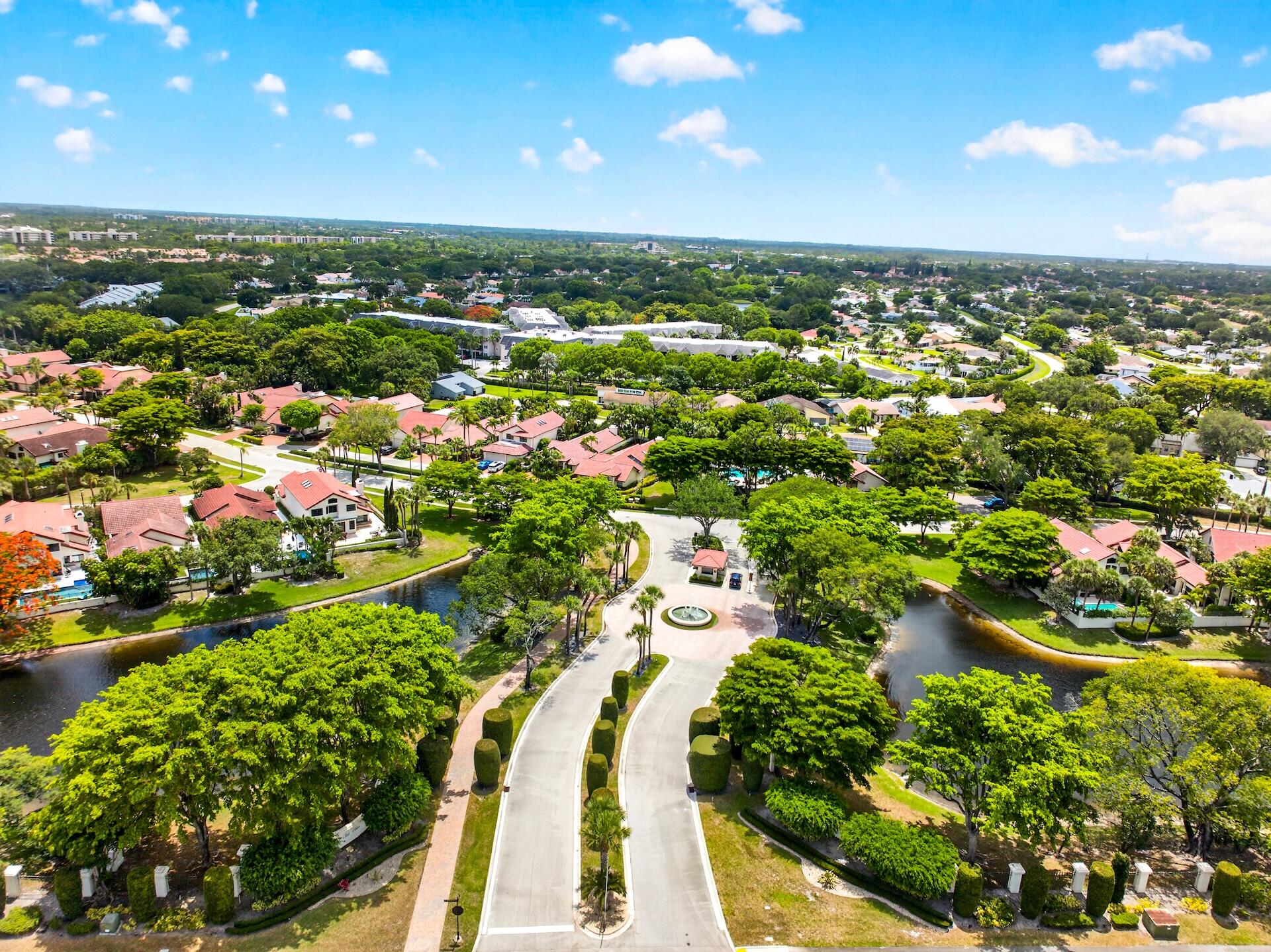 TOWN PLACE CLUB VILLAS - Residential