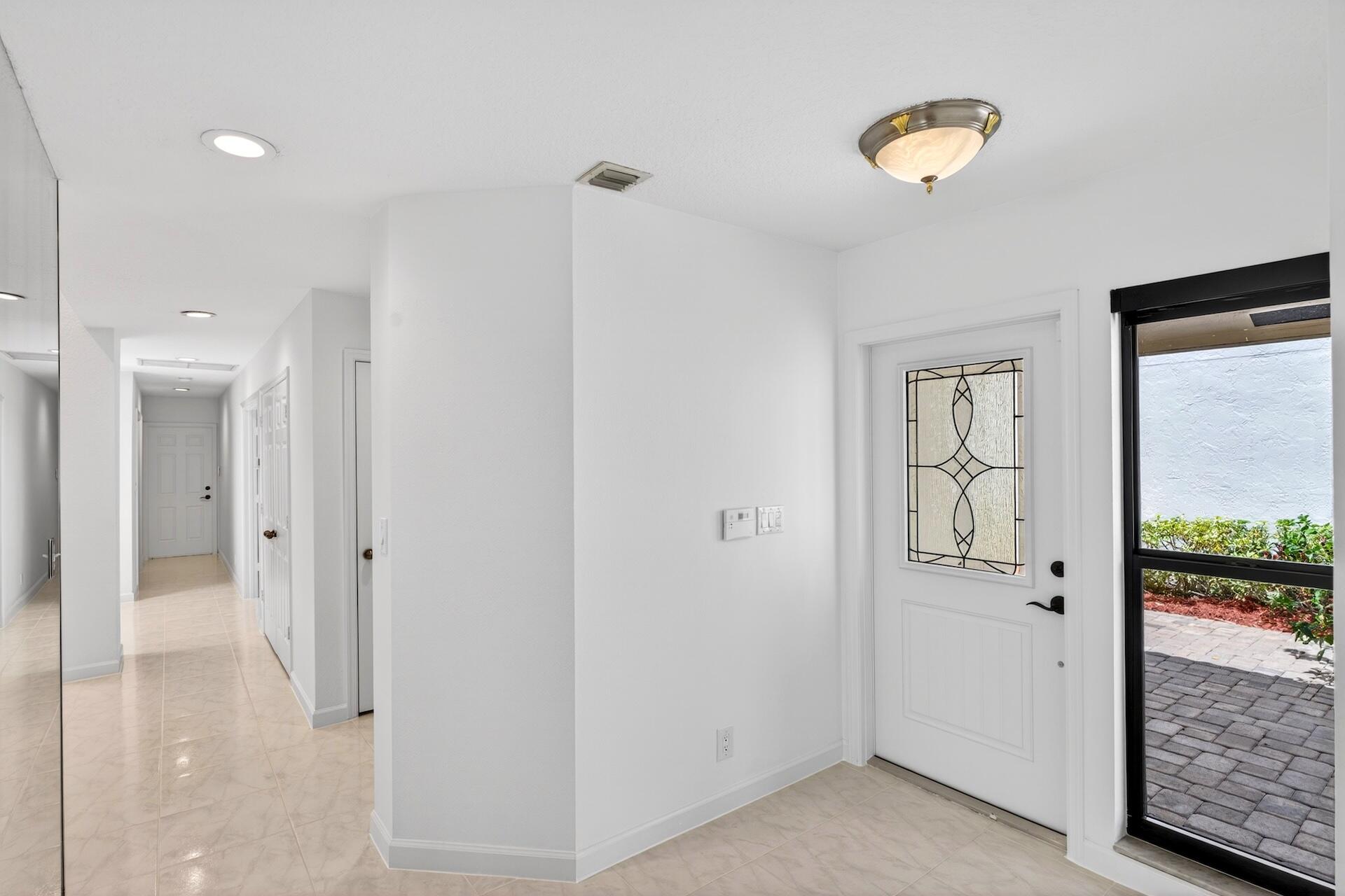 TOWN PLACE CLUB VILLAS - Residential