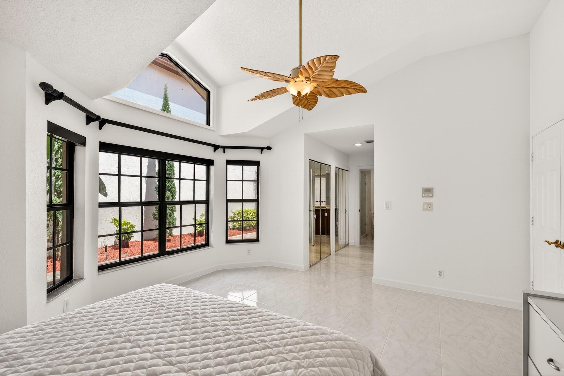 TOWN PLACE CLUB VILLAS - Residential