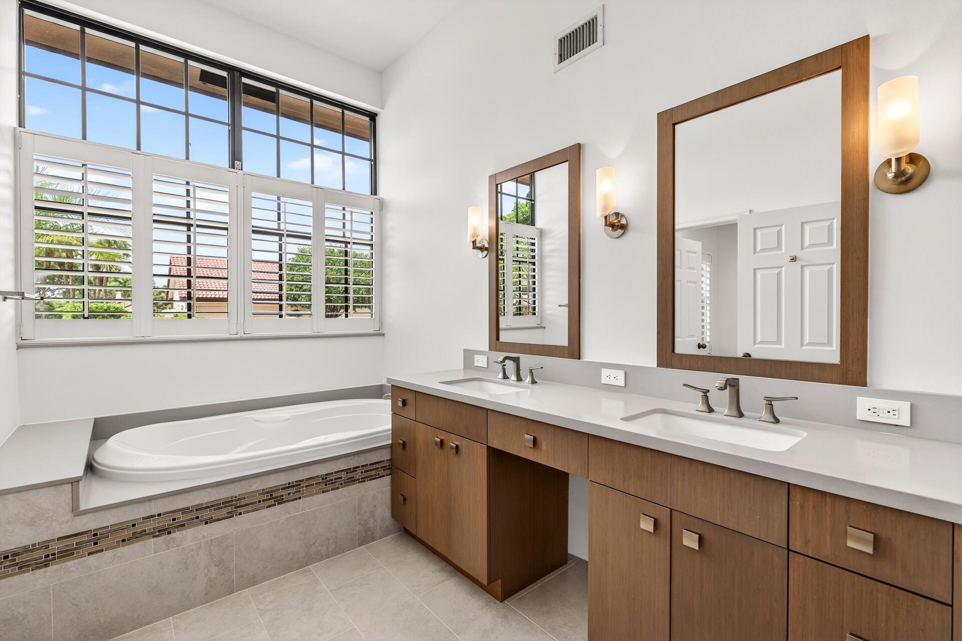 TOWN PLACE CLUB VILLAS - Residential