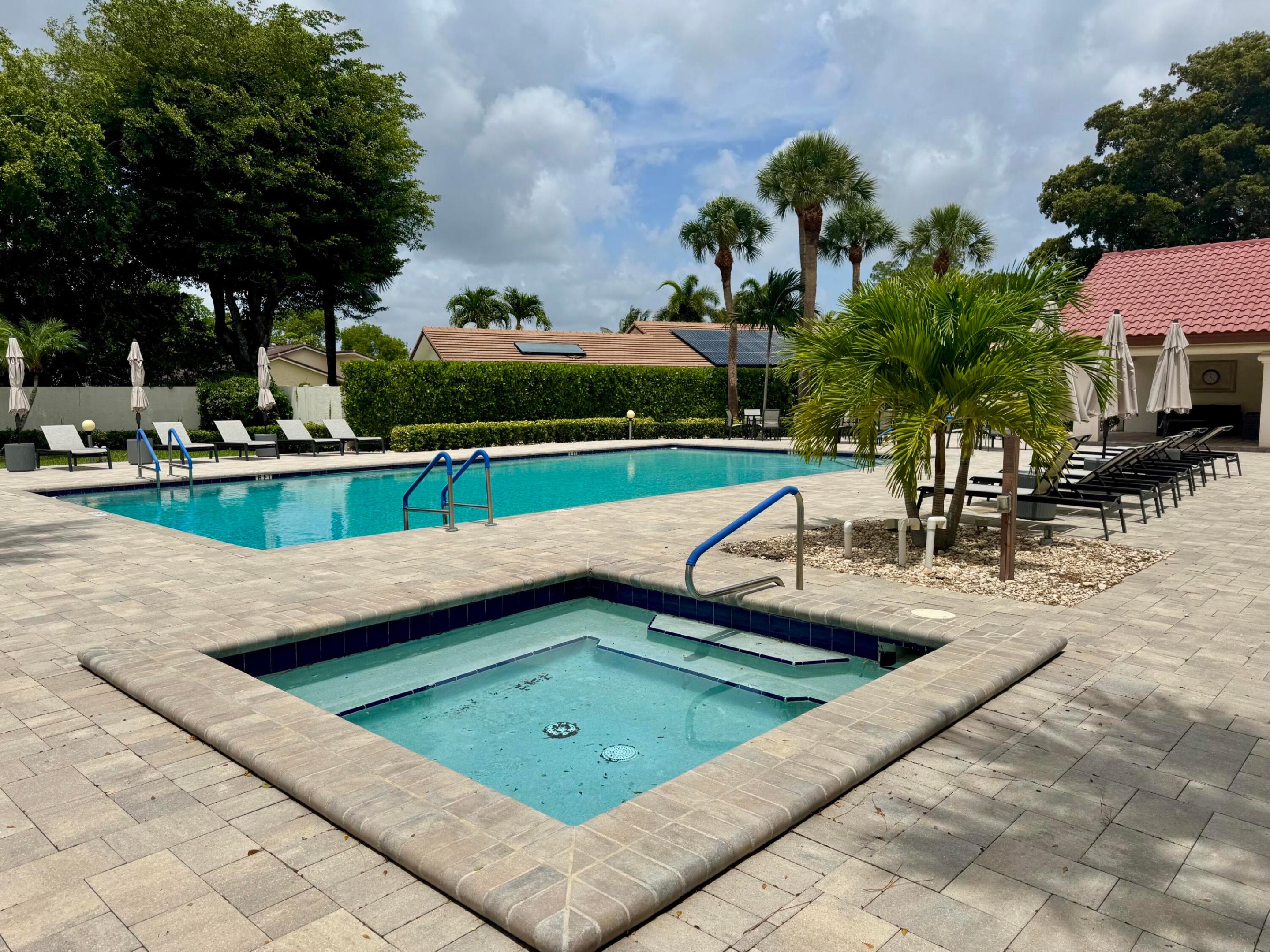 TOWN PLACE CLUB VILLAS - Residential