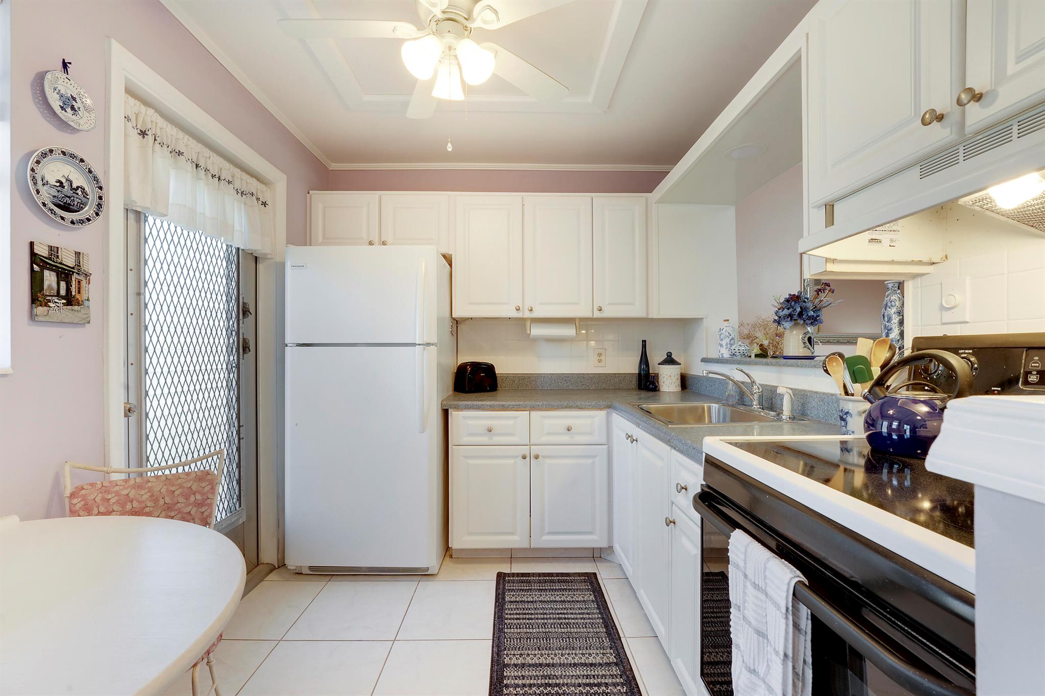 2151 NE 1st Court 102