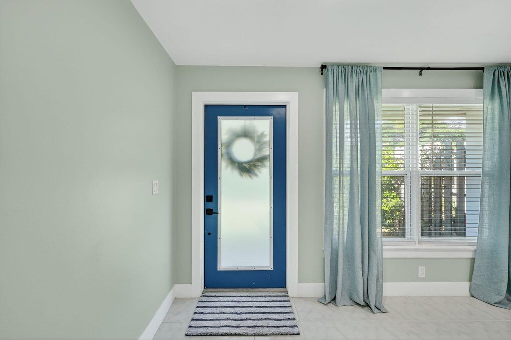 Photo of 507 SE Parkway Drive, Stuart, FL 34996 (MLS # R11138789)