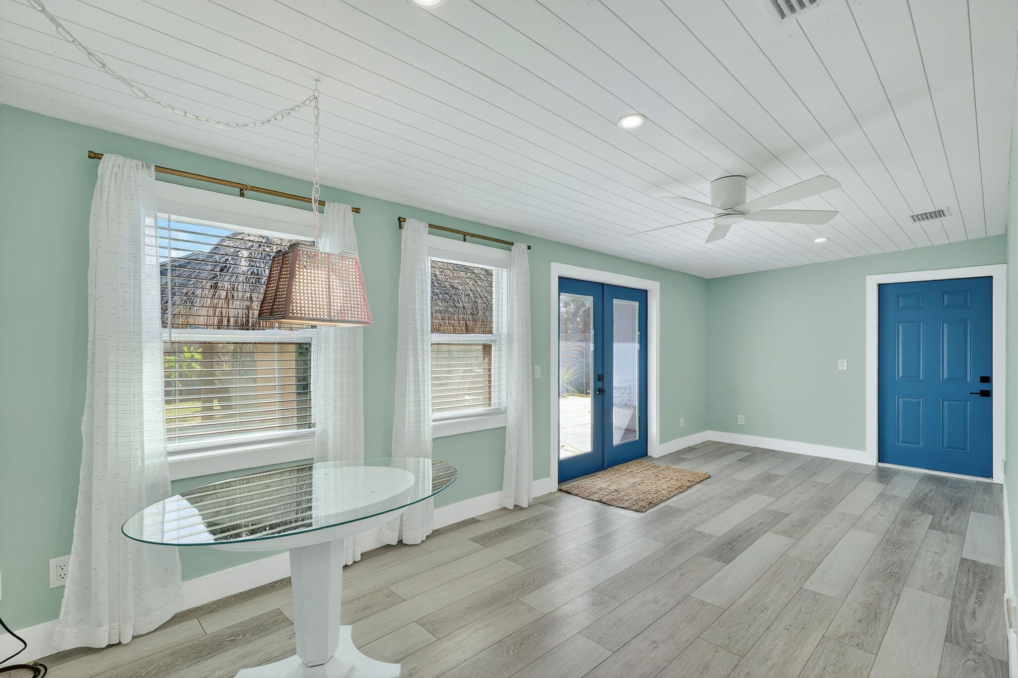 FISHERMAN'S VILLAGE - Residential