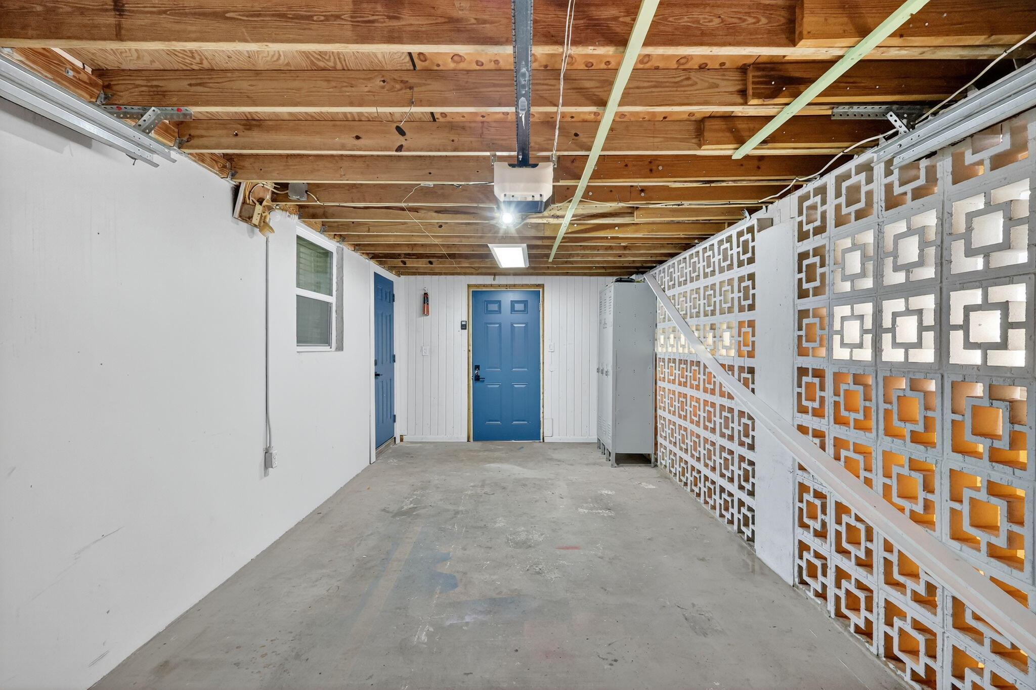 FISHERMAN'S VILLAGE - Residential