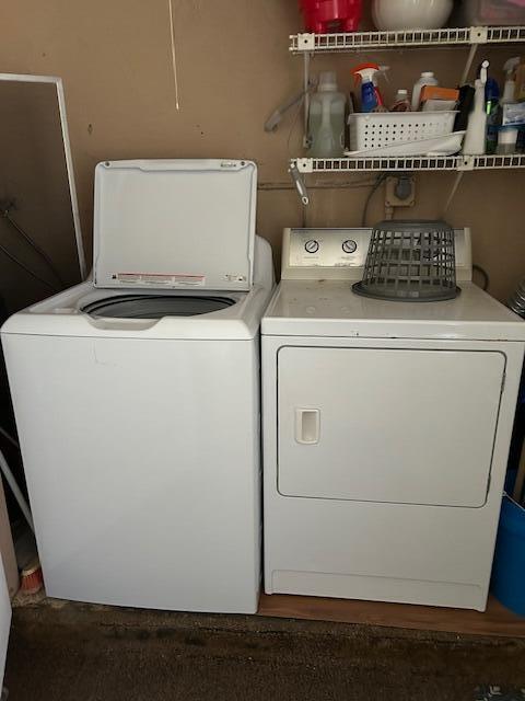 GOLDEN LAKES VILLAGE - Residential Lease