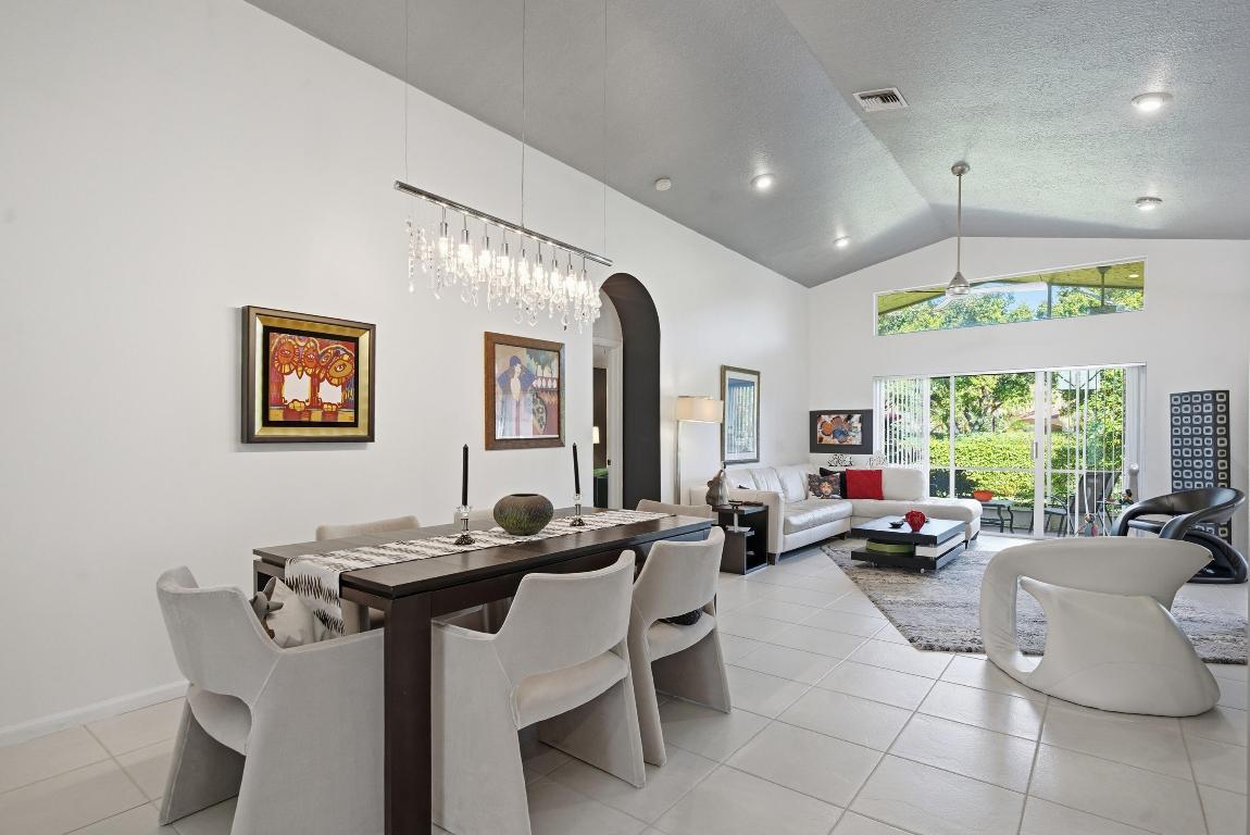 6797 Castlemaine Avenue