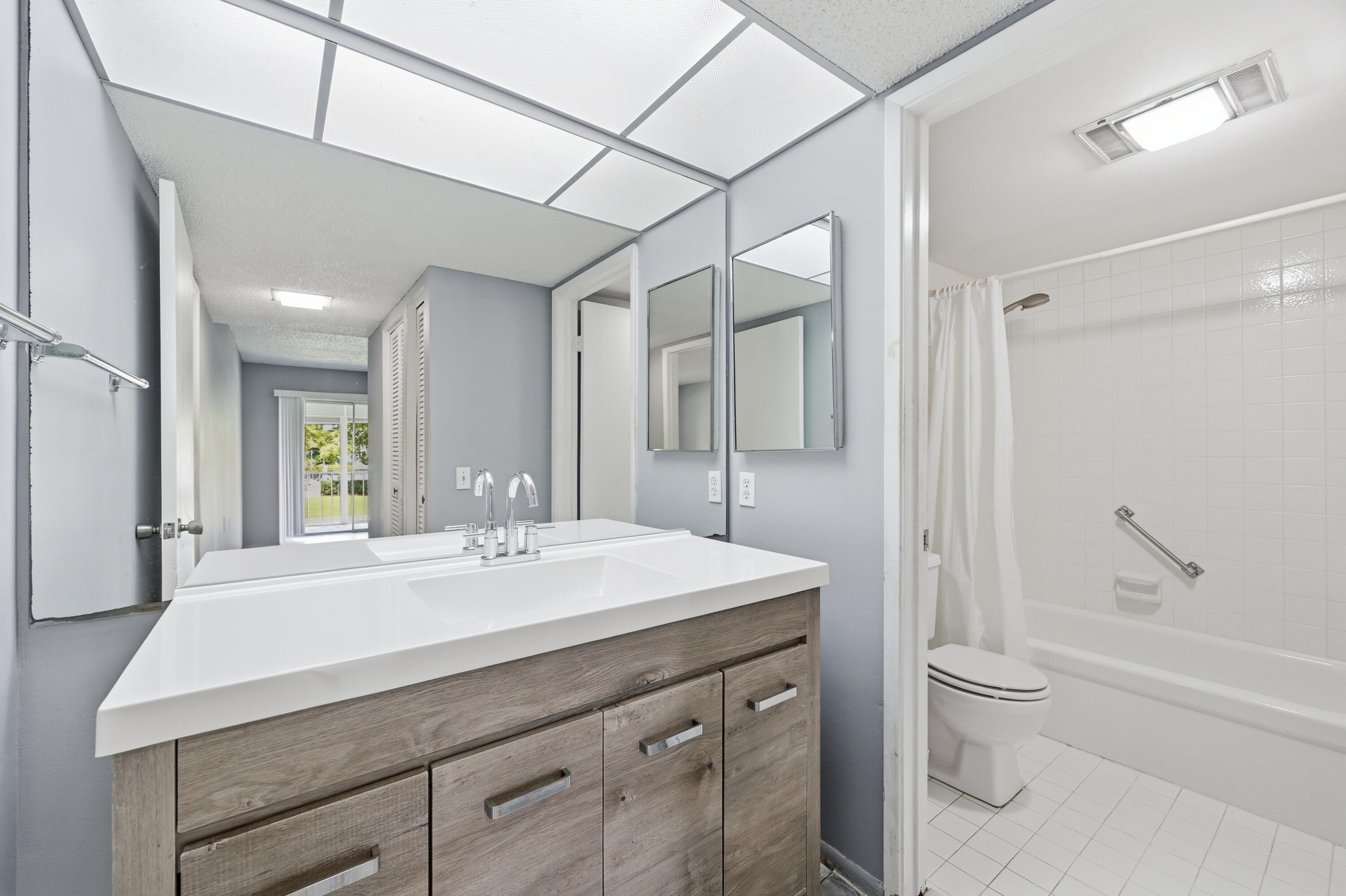 BAHAMA VILLAGE CONDO - Residential