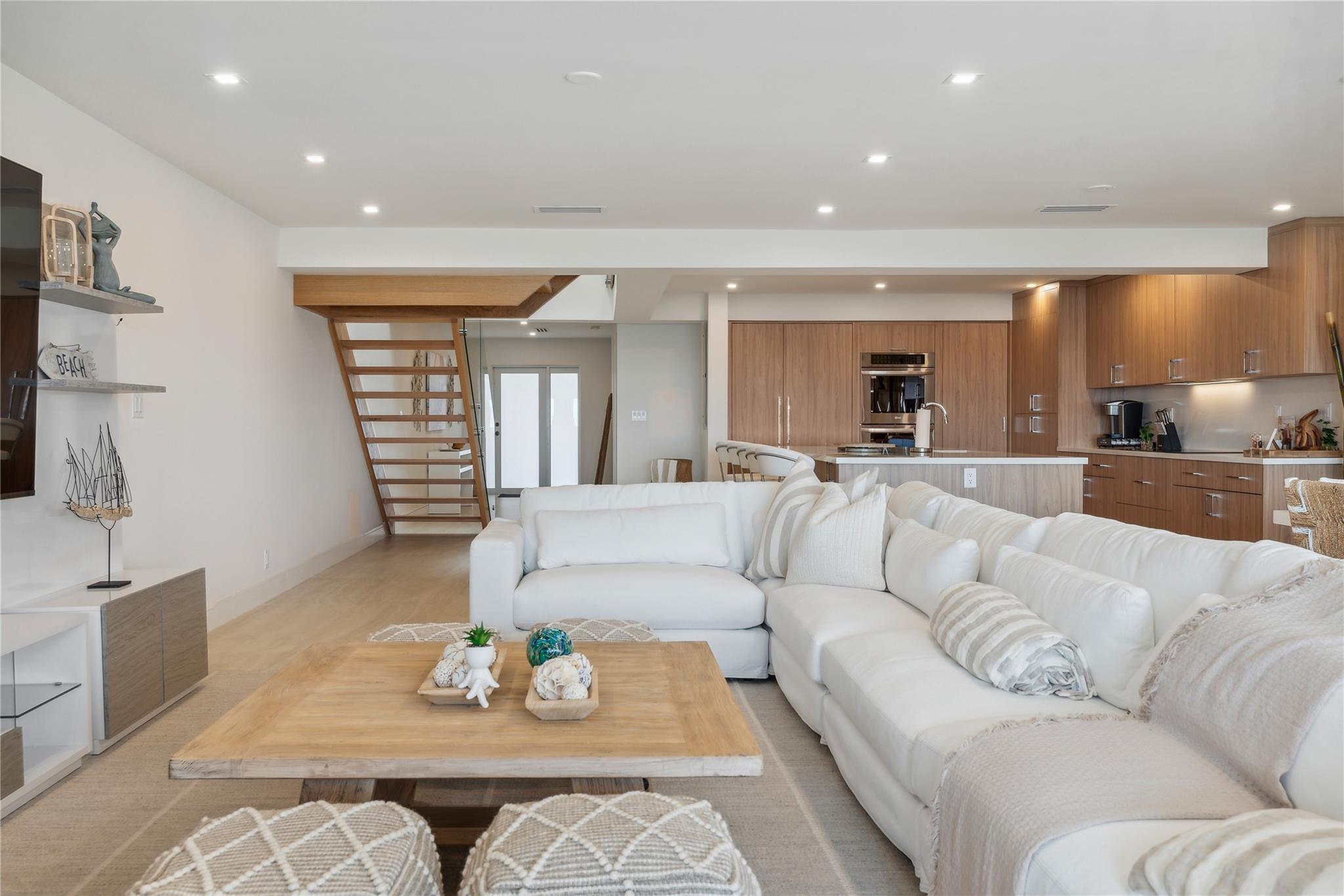 Hillsboro Square - Residential