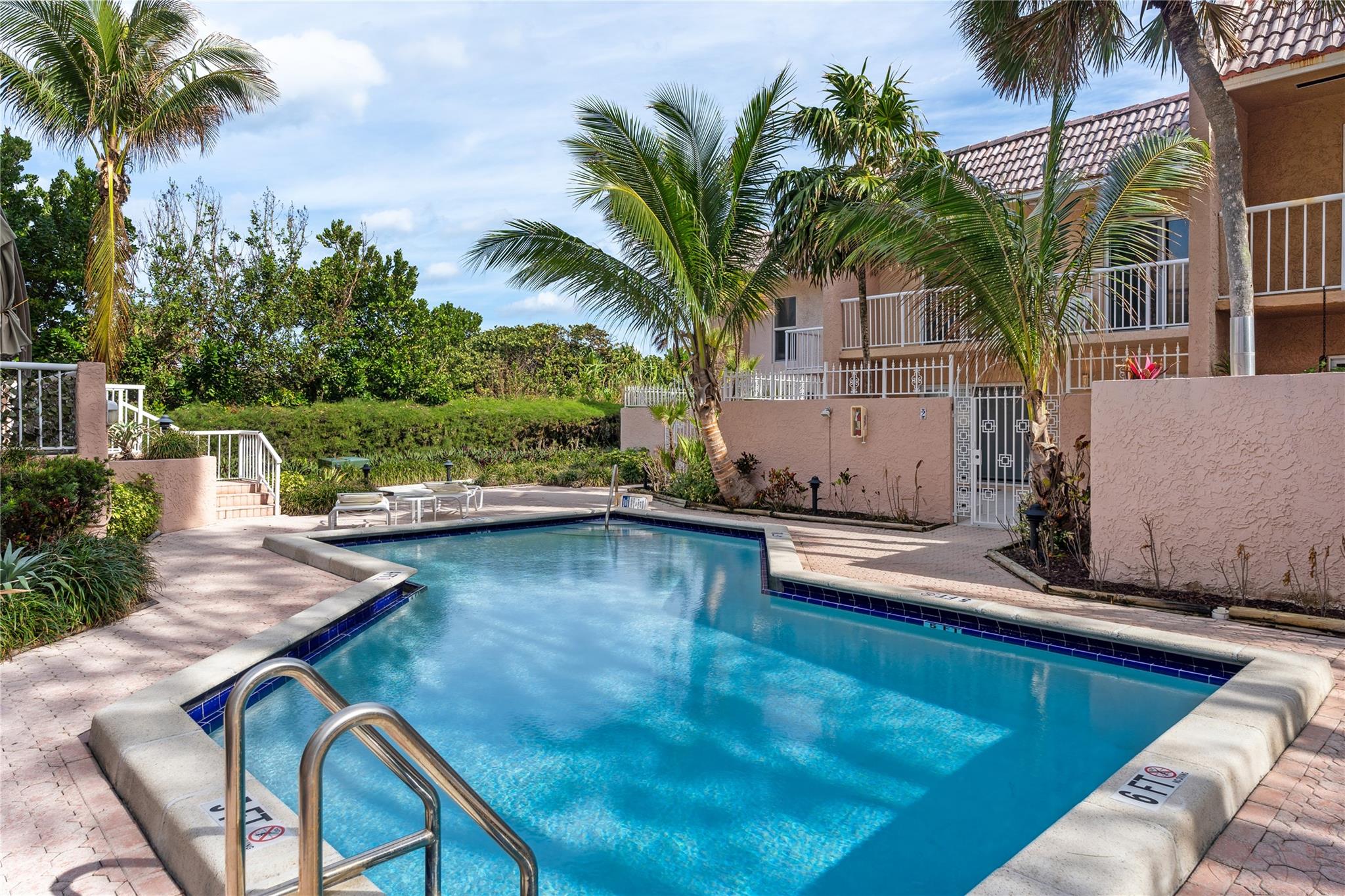 Hillsboro Square - Residential