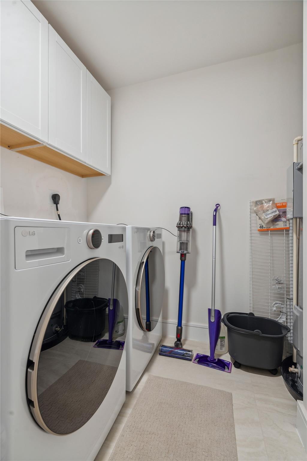 Hillsboro Square - Residential