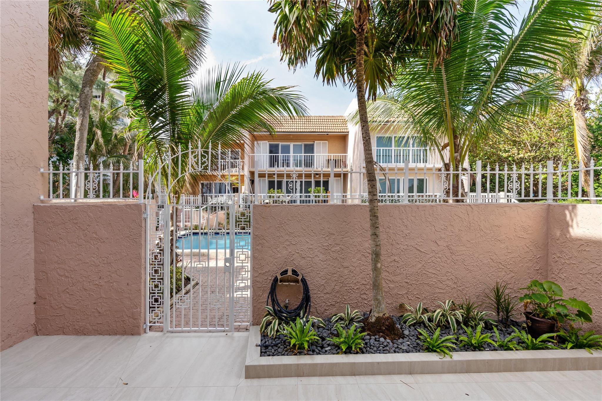 Hillsboro Square - Residential