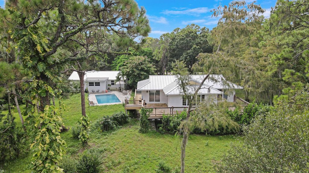 Photo of 8397 159th Court N, Palm Beach Gardens, FL 33418 (MLS # R11079502)