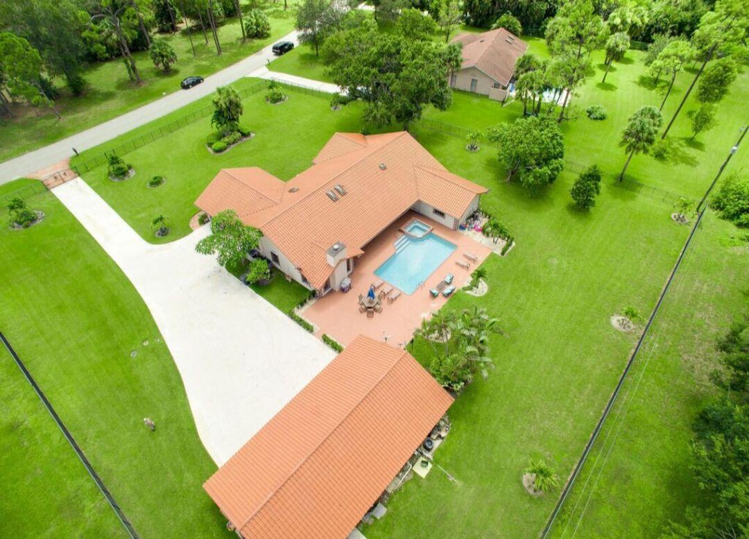 Paddock Park 1 - Residential Lease