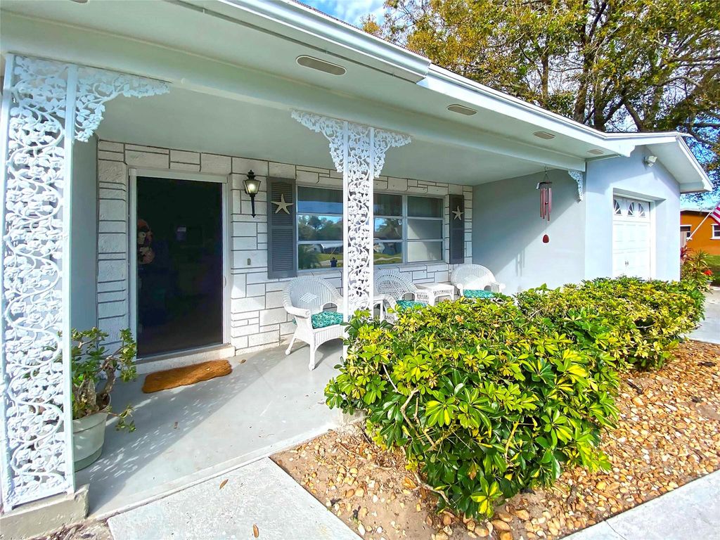 Photo of 6401 Fort Pierce Boulevard, Fort Pierce, FL 34951 (MLS # F10422034)