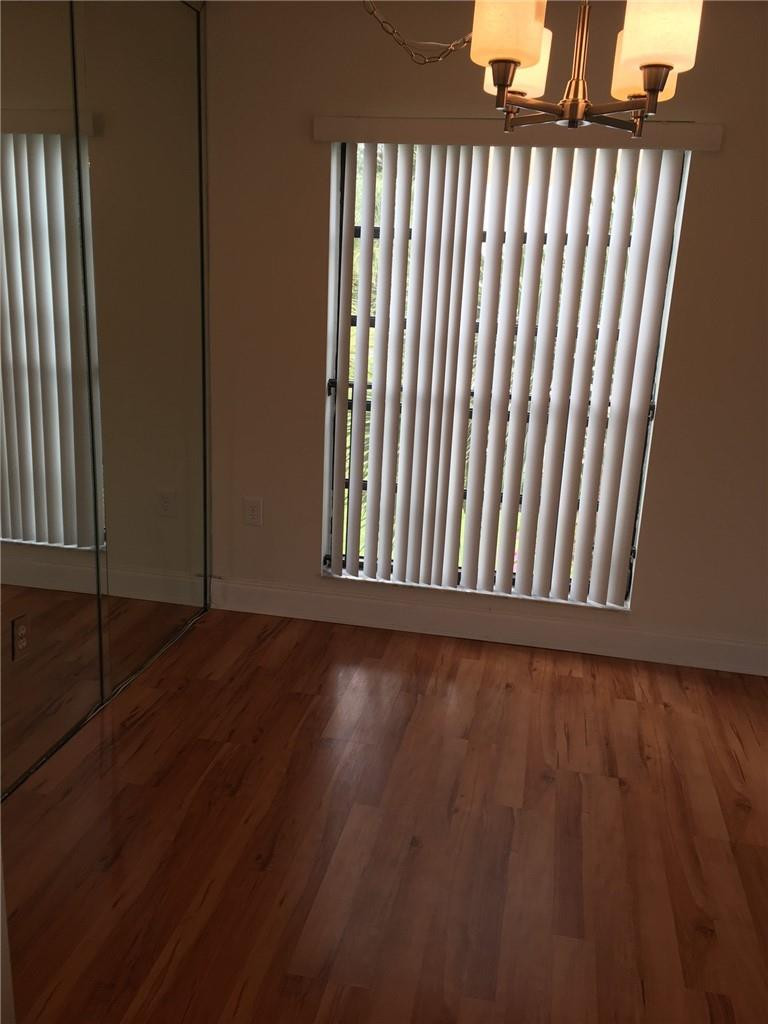 INVERWOOD CONDO - Residential