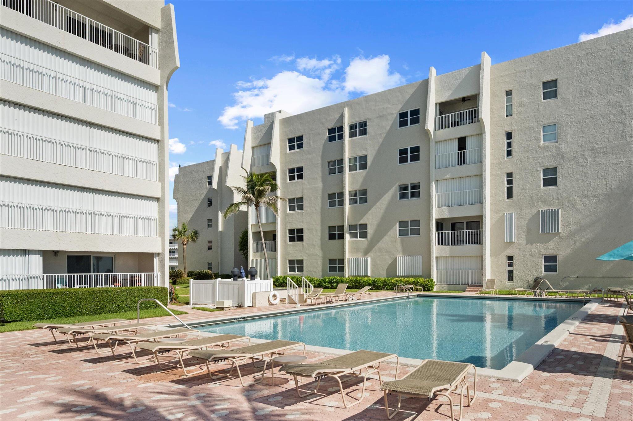 PALMSEA CONDO - Residential