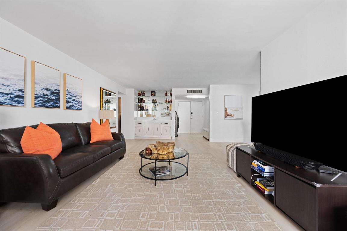 PALMSEA CONDO - Residential