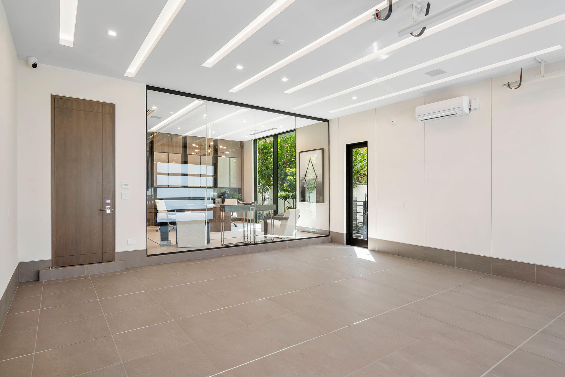 ROYAL PALM YACHT & COUNTR - Residential