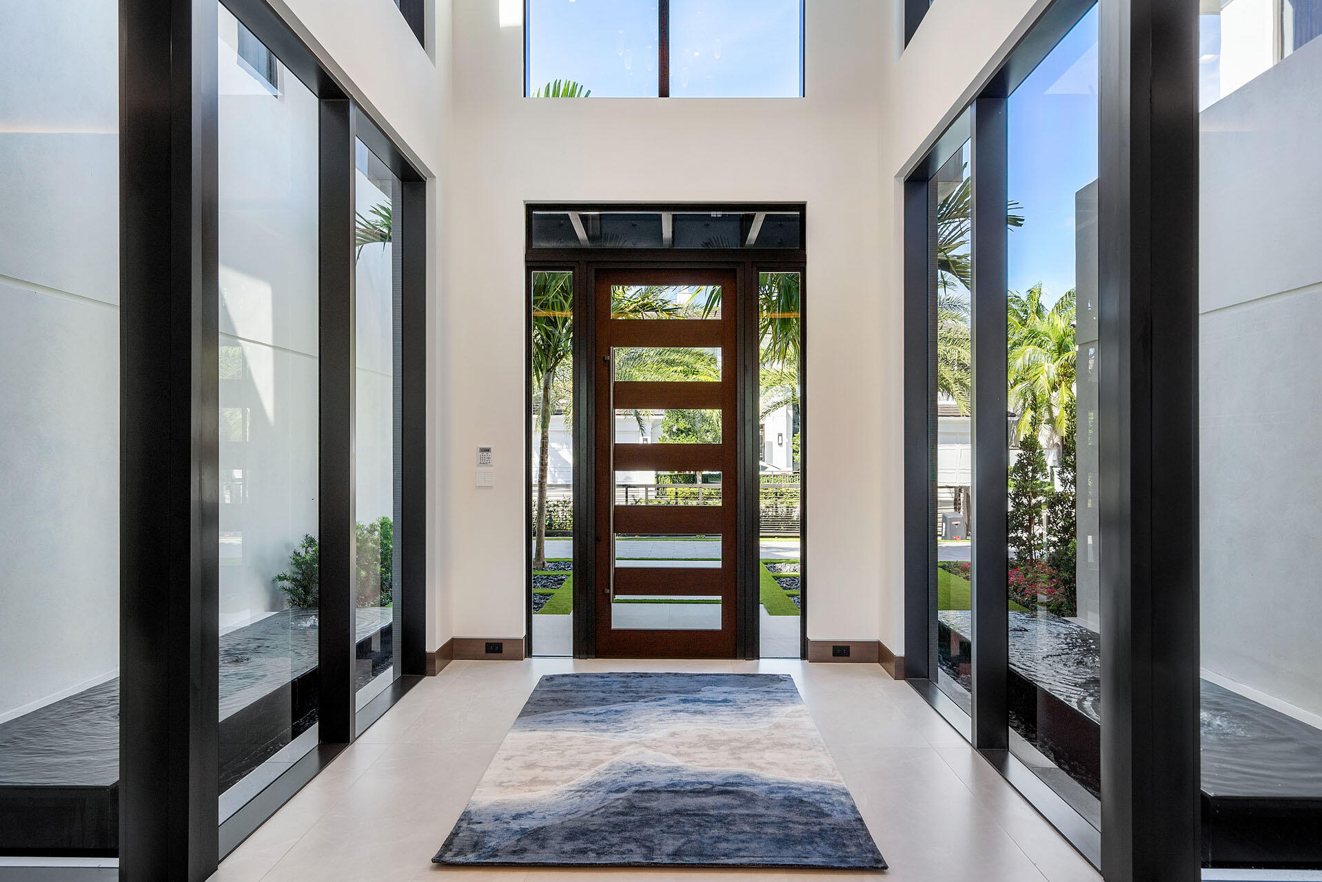 ROYAL PALM YACHT & COUNTR - Residential