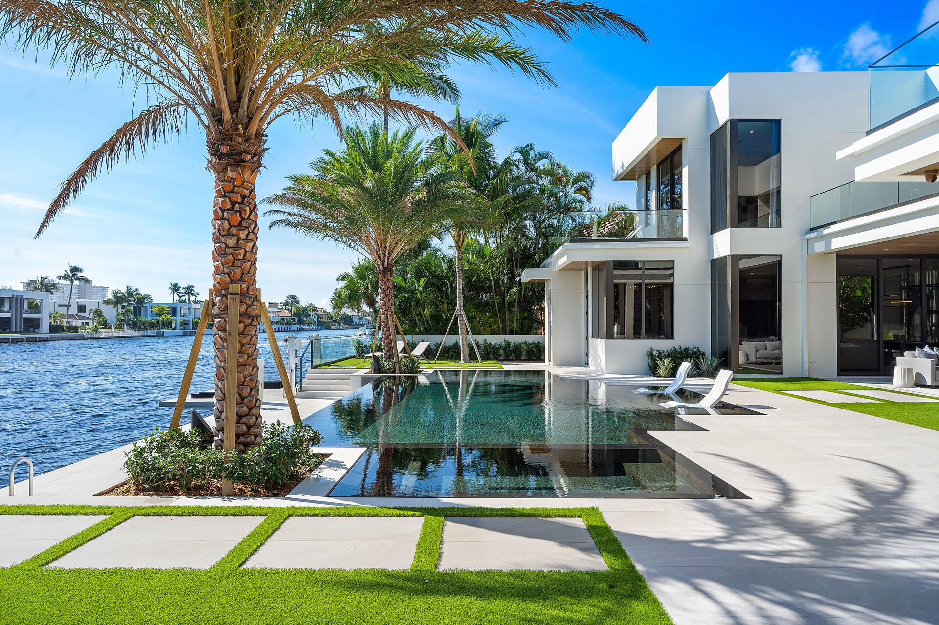 ROYAL PALM YACHT & COUNTR - Residential