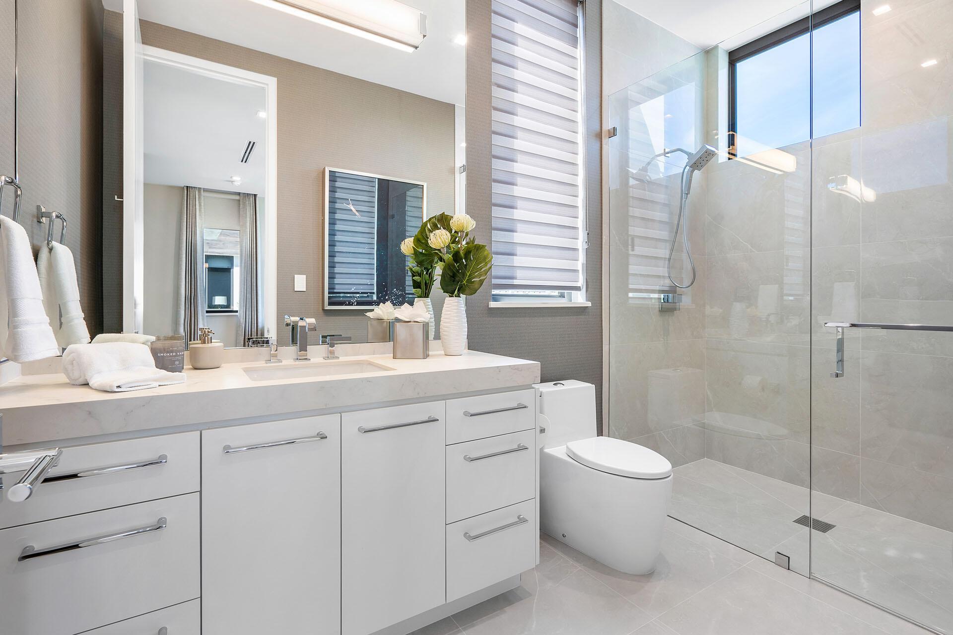 ROYAL PALM YACHT & COUNTR - Residential