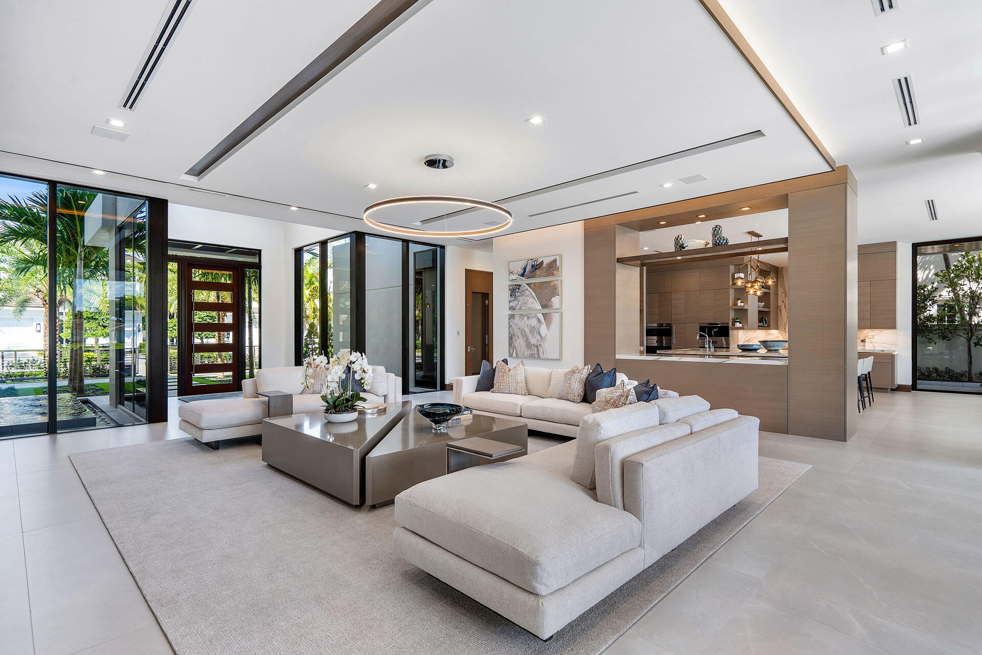 ROYAL PALM YACHT & COUNTR - Residential