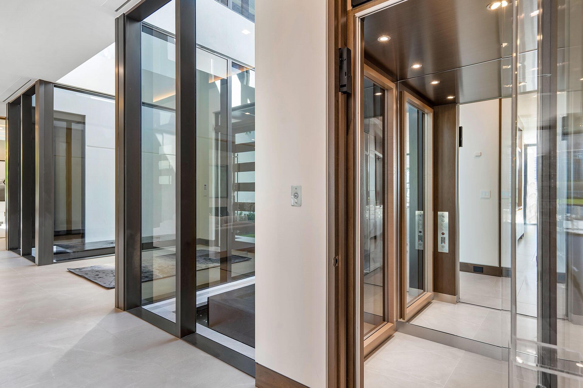 ROYAL PALM YACHT & COUNTR - Residential