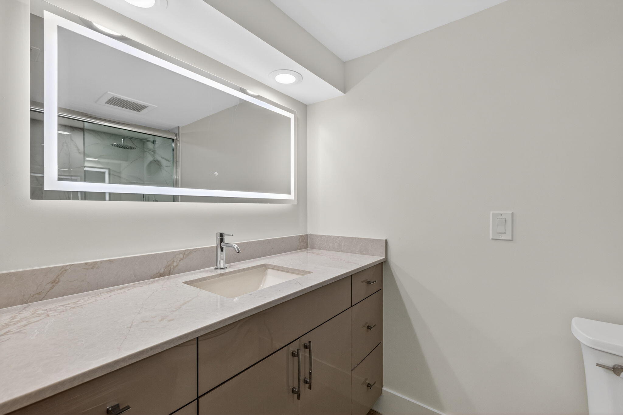 VILLA NOVA CONDO - Residential
