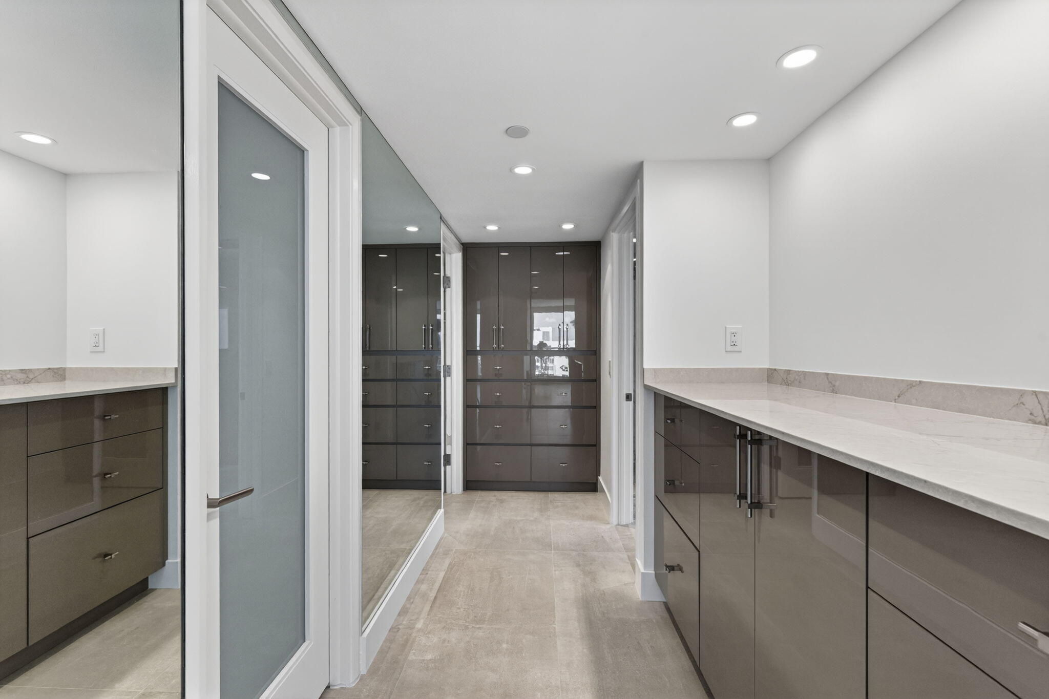 VILLA NOVA CONDO - Residential